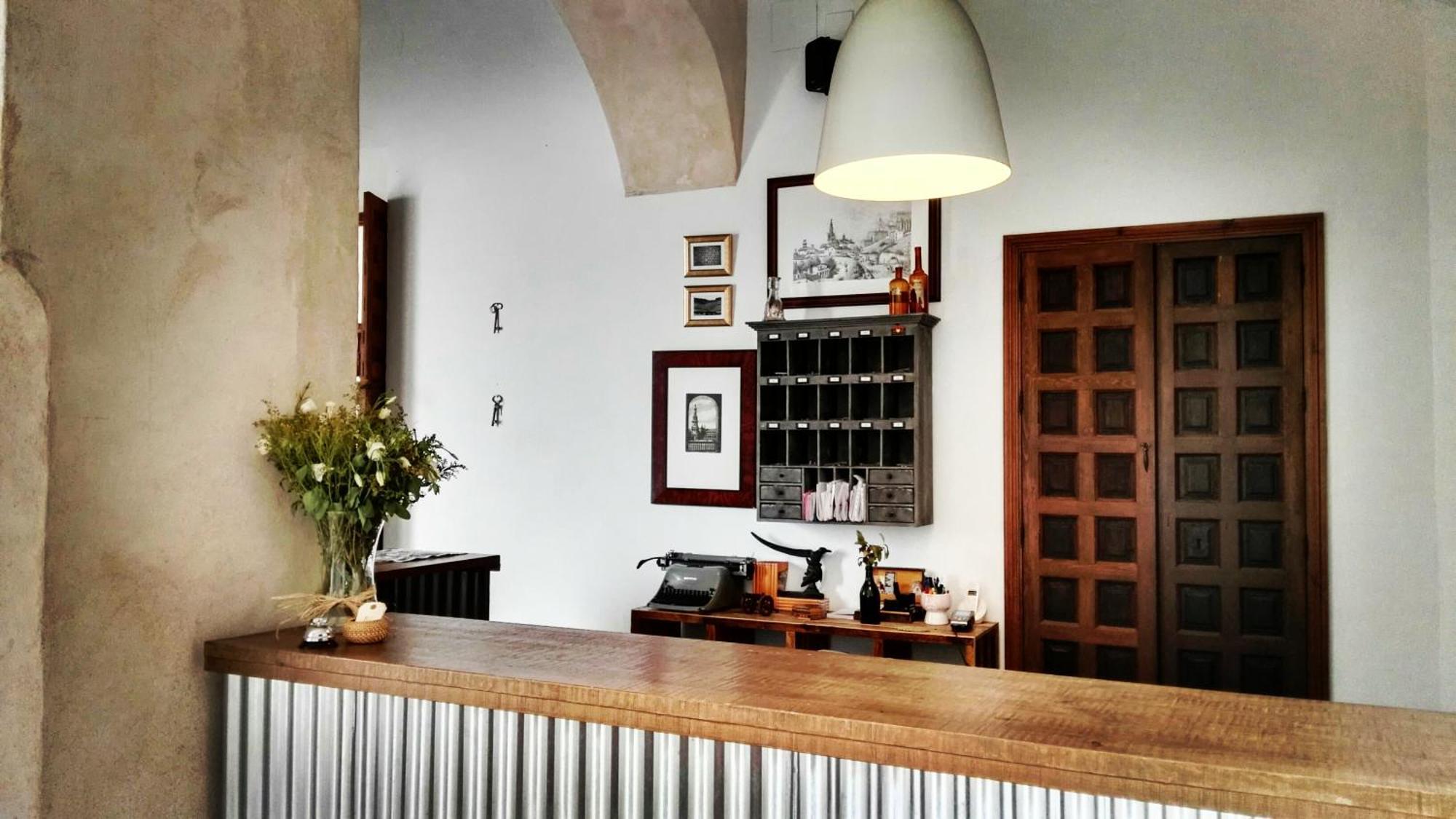 Hostal Cafe Frenteabastos Carmona  Exteriér fotografie