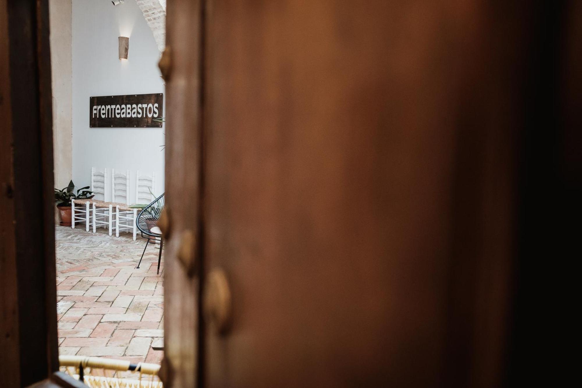 Hostal Cafe Frenteabastos Carmona  Exteriér fotografie