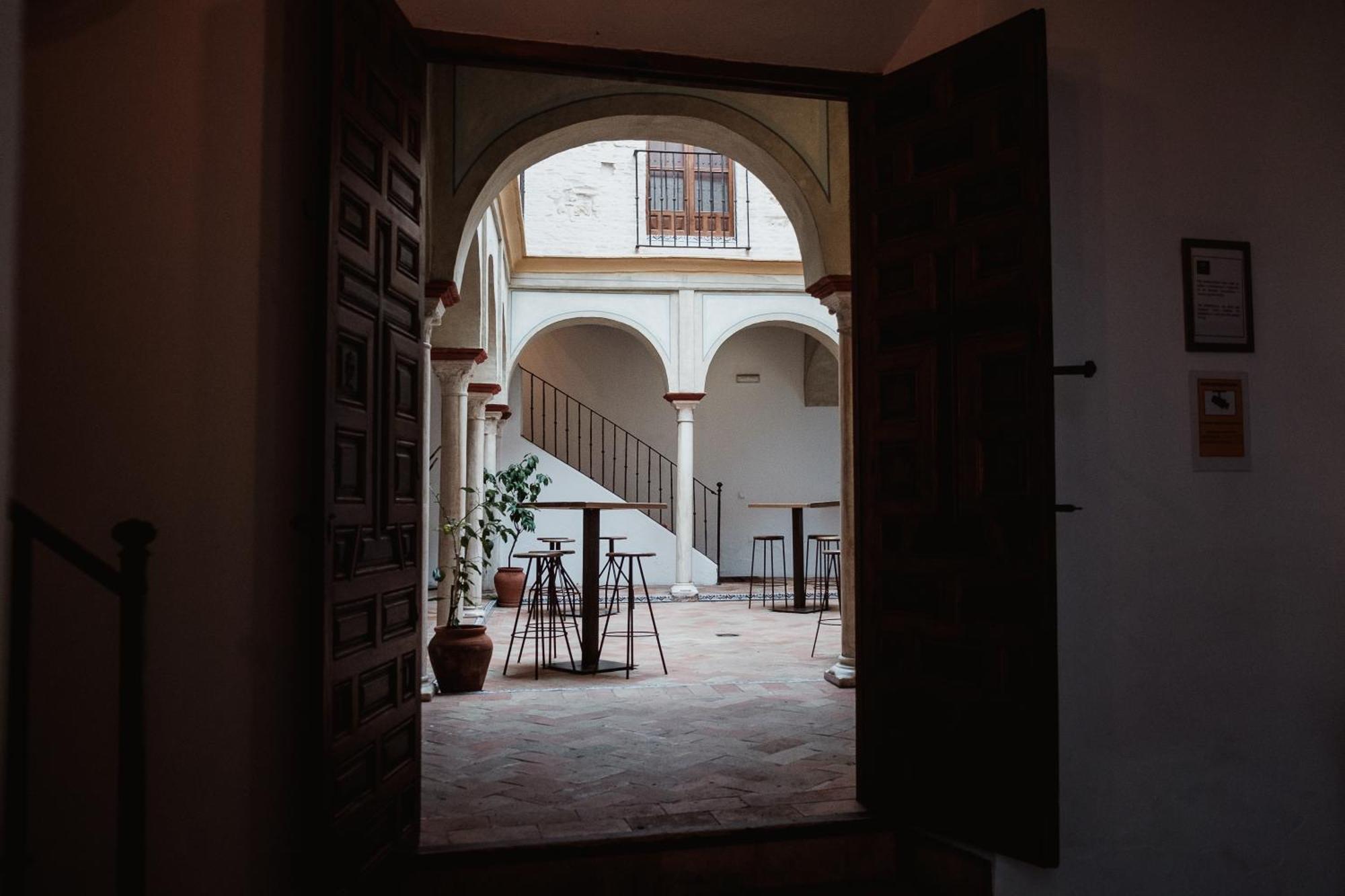 Hostal Cafe Frenteabastos Carmona  Exteriér fotografie