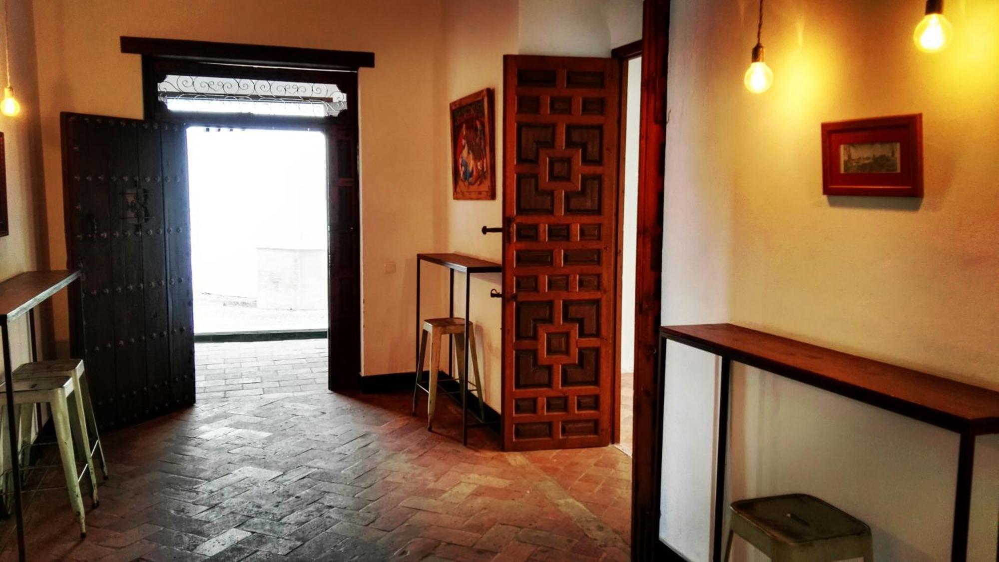 Hostal Cafe Frenteabastos Carmona  Exteriér fotografie