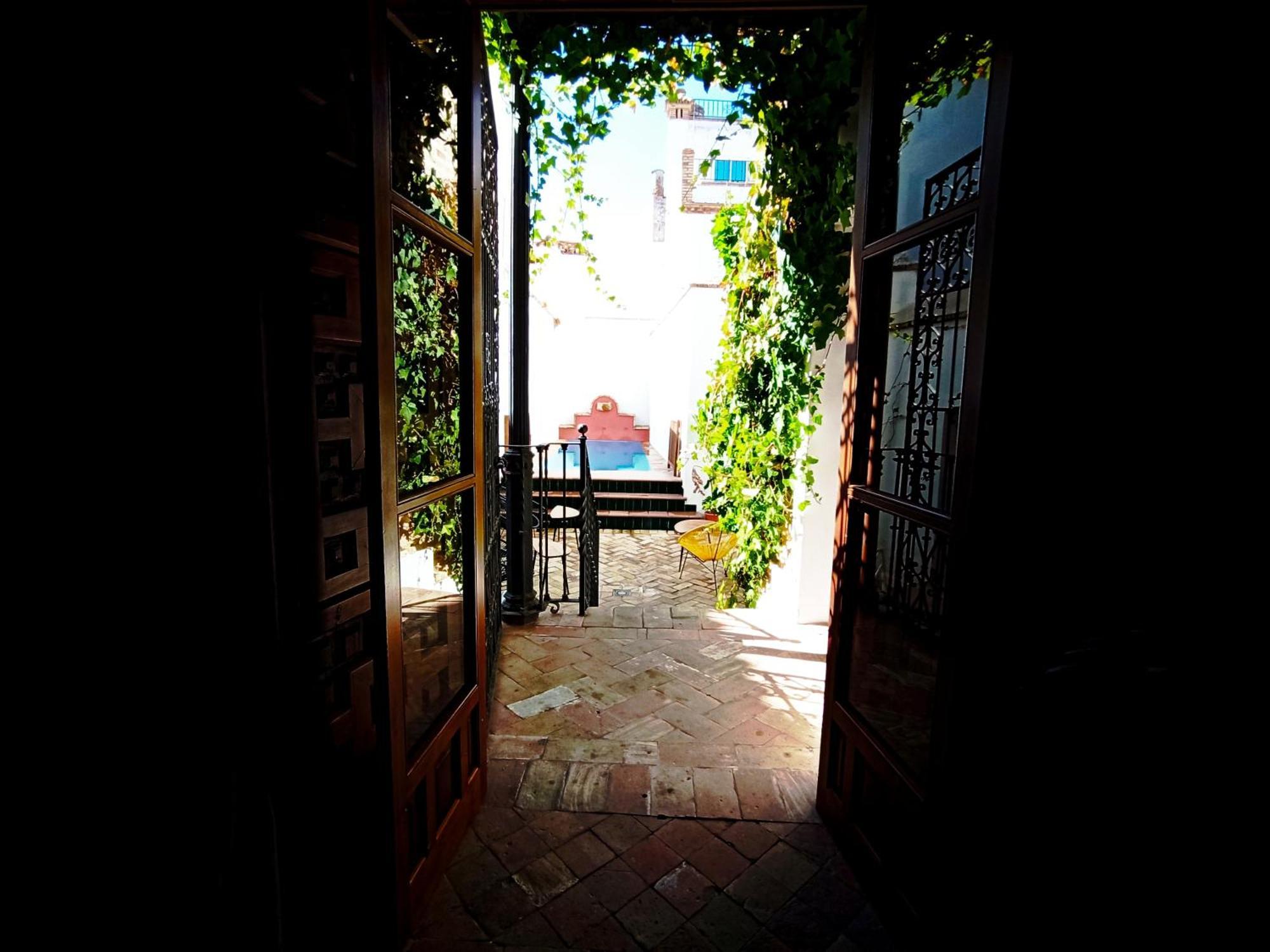 Hostal Cafe Frenteabastos Carmona  Exteriér fotografie