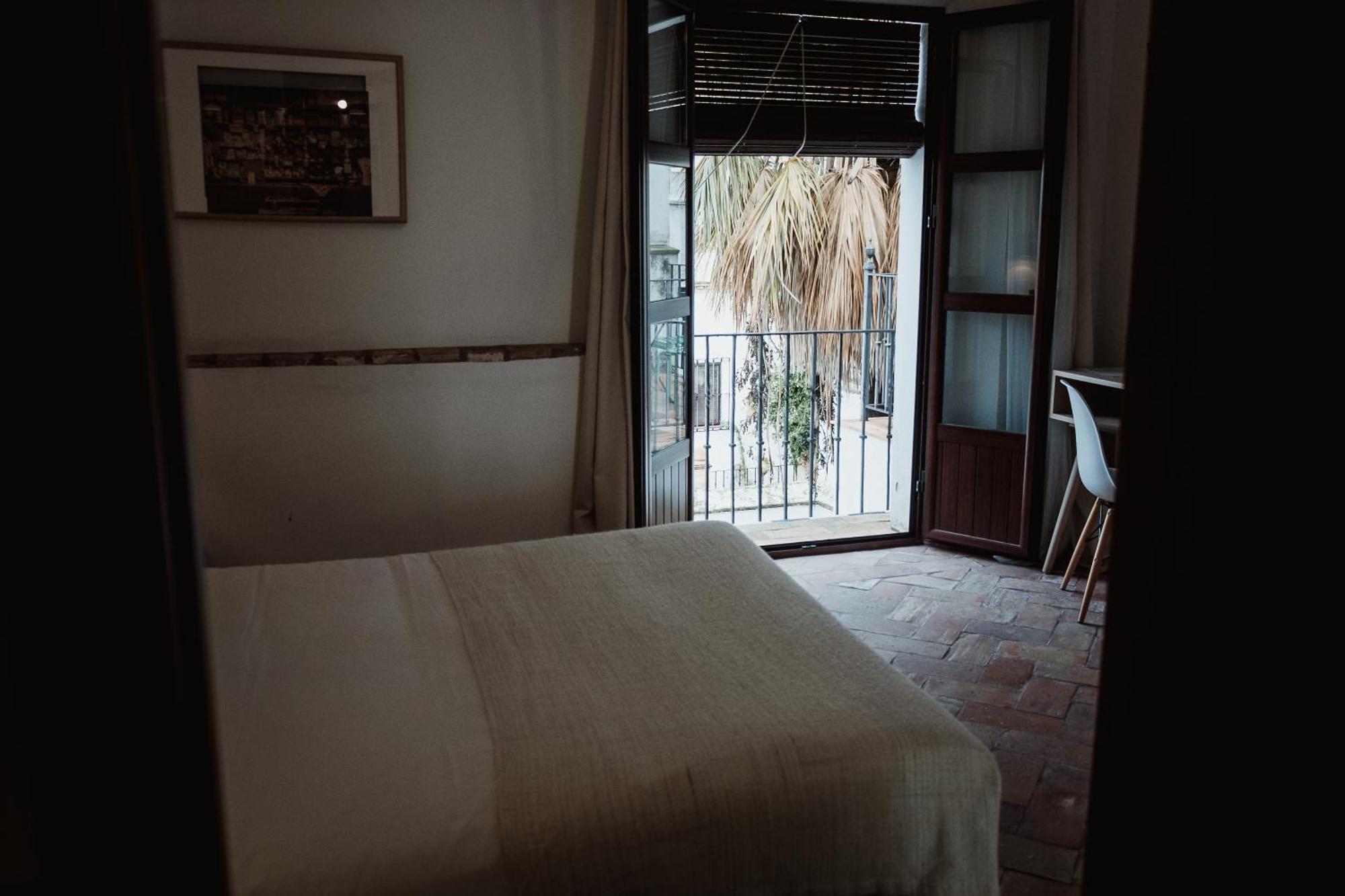 Hostal Cafe Frenteabastos Carmona  Exteriér fotografie
